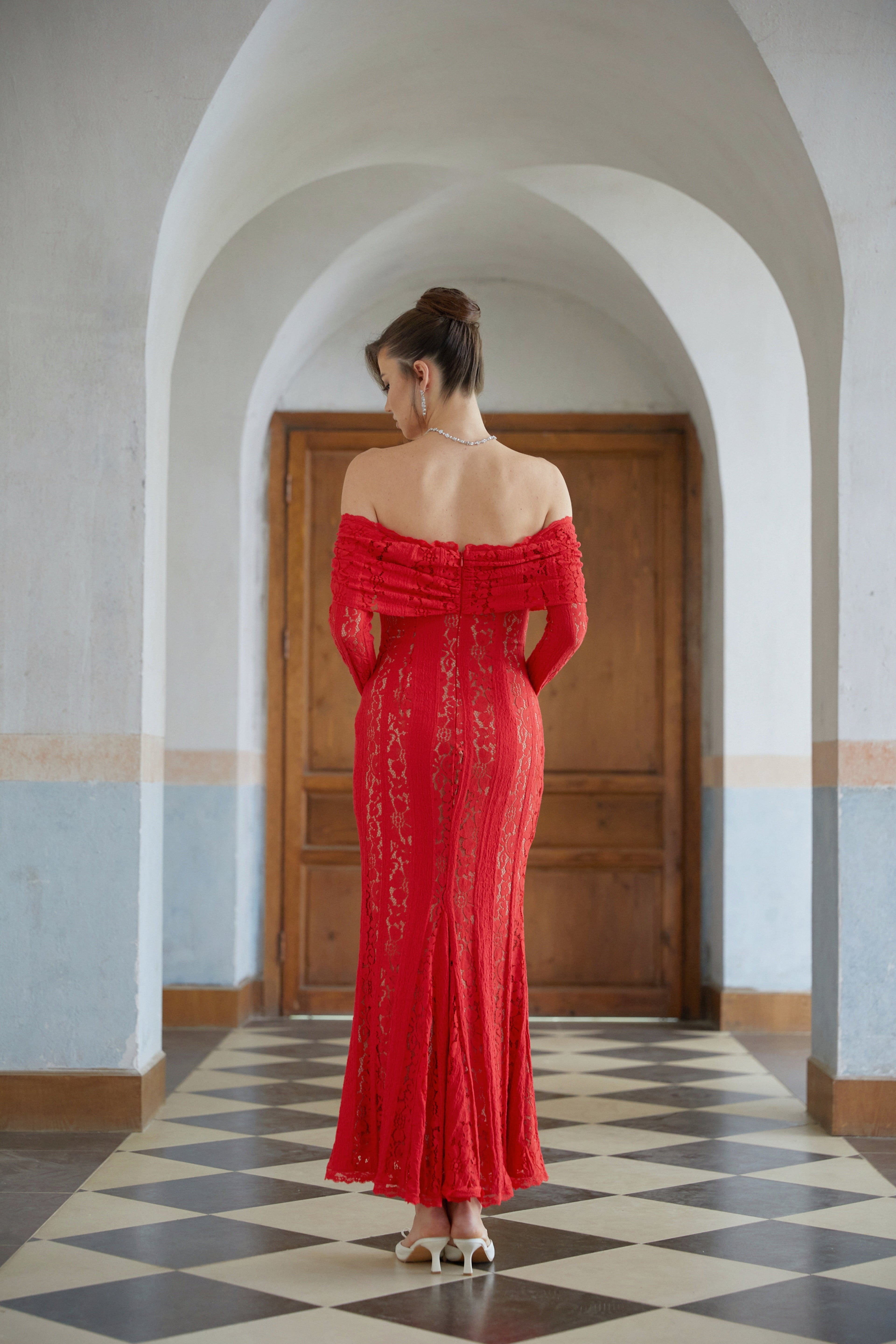 Émeline Red Floral Lace Flared-cuff Midi Dress