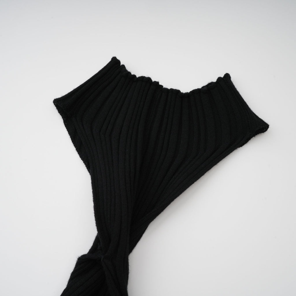 Gabrielle Black Halterneck Ribbed Knit Top